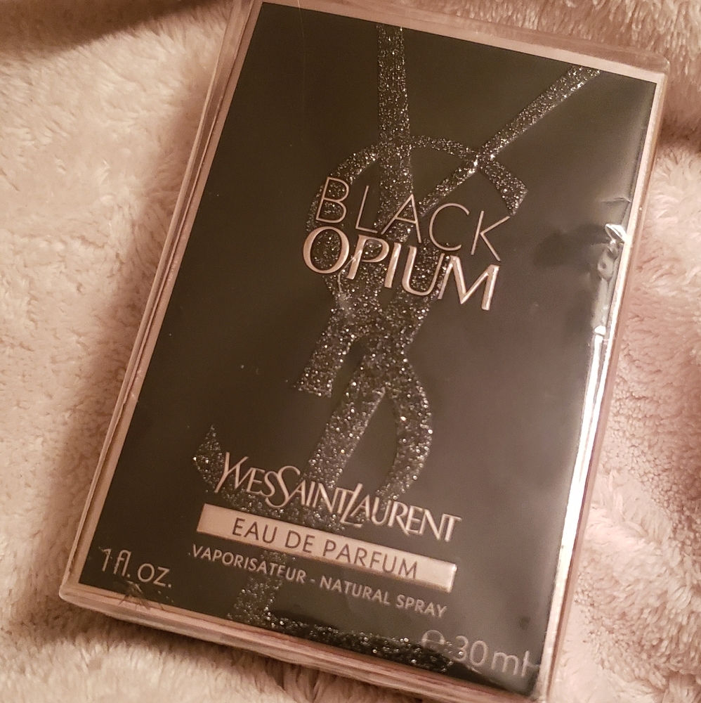 Yves Saint Laurent New Fragancia